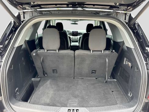 Certified 2023 Ford Explorer XLT AWD/4WD image 33