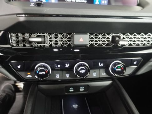 Used 2025 Honda Accord Sport image 28