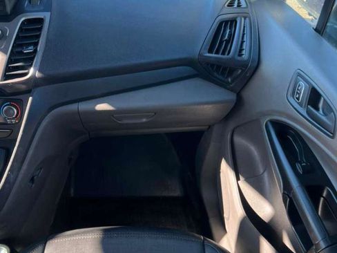 Used 2019 Ford Transit Connect XL image 25