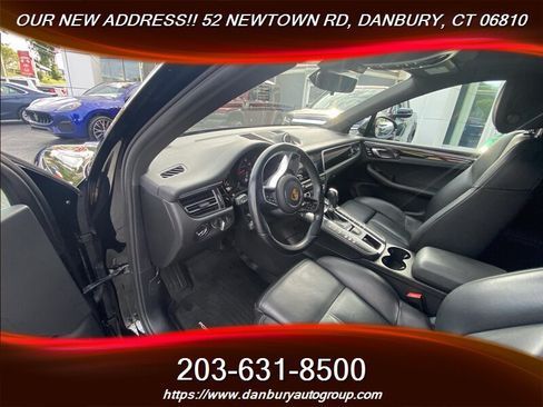 Used 2021 Porsche Macan AWD/4WD image 13