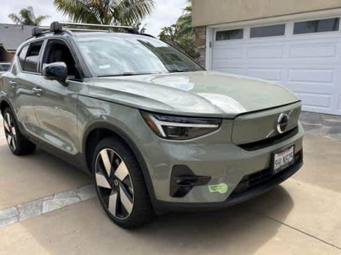 Used 2023 Volvo XC40 Recharge Ultimate w/ Protection Package Premier AWD/4WD image 6