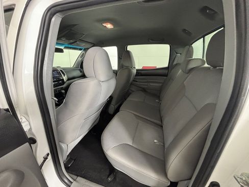 Used 2014 Toyota Tacoma 4x4 Double Cab image 38