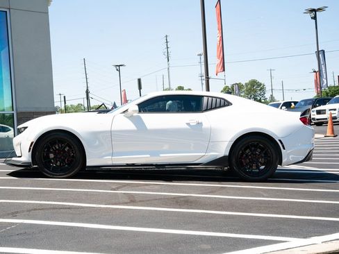 Used 2022 Chevrolet Camaro LS RWD image 19
