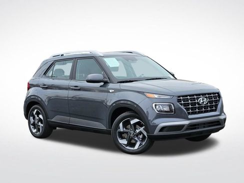Used 2026 Hyundai Venue SEL FWD image 1
