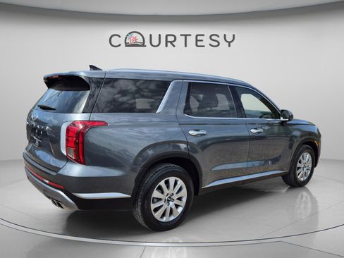Used 2024 Hyundai Palisade SEL FWD image 5