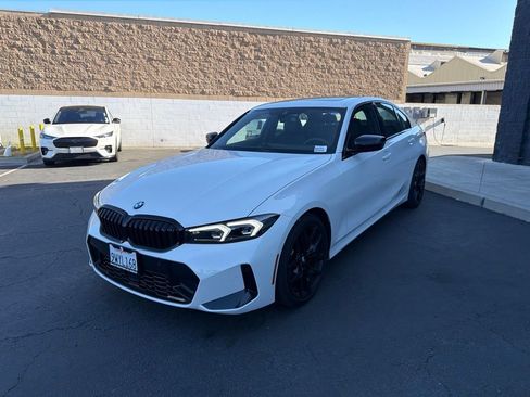 Used 2026 BMW 330i Sedan w/ M Sport Package RWD image 11