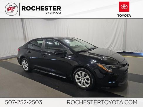Used 2023 Toyota Corolla LE FWD image 1
