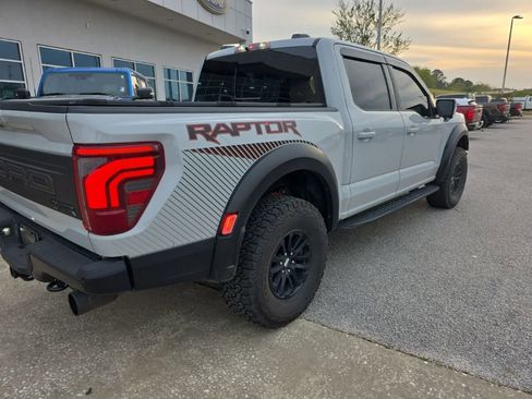 Used 2024 Ford F150 Raptor image 5