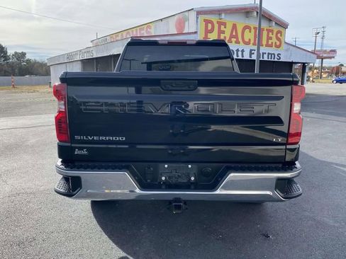 Used 2023 Chevrolet Silverado 1500 LT w/ Protection Package image 4