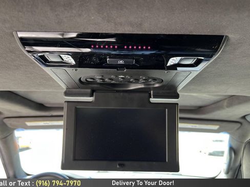 Used 2016 Cadillac Escalade Platinum AWD/4WD image 29