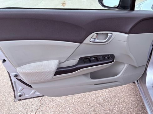 Used 2012 Honda Civic LX image 36