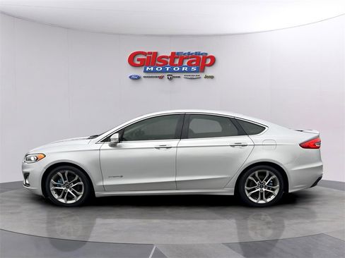 Used 2019 Ford Fusion Titanium image 3