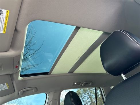 Used 2022 Volkswagen Atlas SE image 28