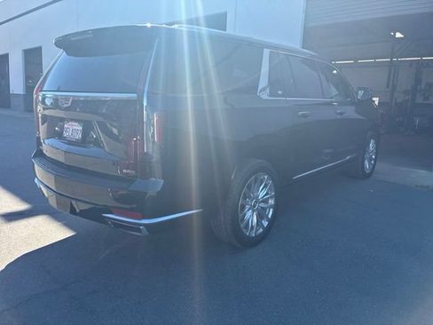 Used 2023 Cadillac Escalade ESV Premium Luxury w/ Performance Package AWD/4WD image 10