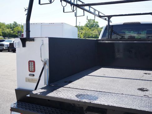 Used 2019 Ford F350 XL w/ Power Equipment Group AWD/4WD image 19