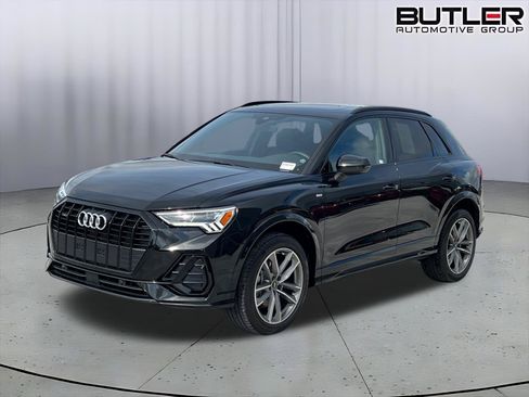Certified 2025 Audi Q3 2.0T Premium w/ Convenience Package AWD/4WD image 1
