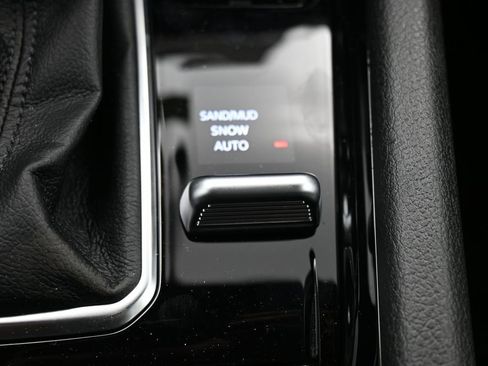 New 2026 Jeep Compass Latitude image 27