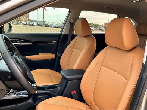 Certified 2024 Kia Seltos EX FWD image 9