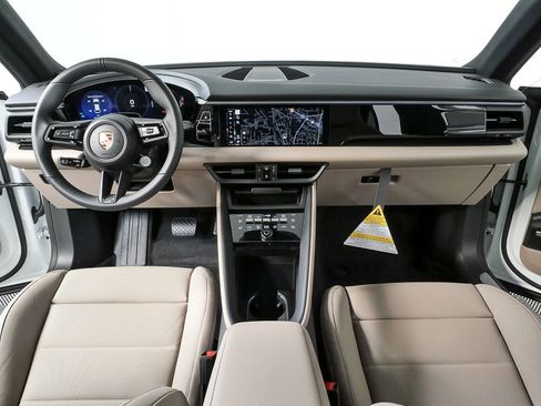 New 2026 Porsche Macan Electric image 18