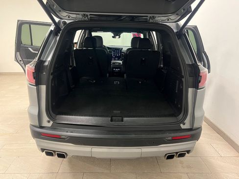 Used 2026 GMC Acadia Elevation w/ Elevation Premium Package AWD/4WD image 18