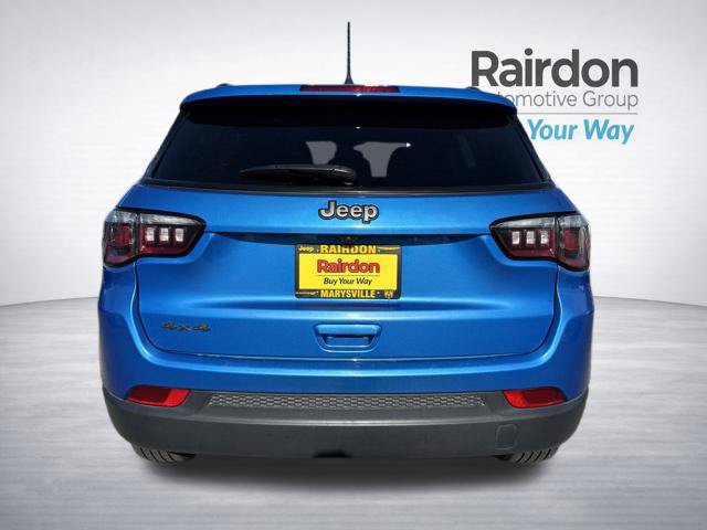 Used 2025 Jeep Compass Latitude w/ Altitude Special Edition AWD/4WD image 6