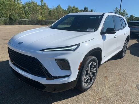 New 2026 Buick Enclave Sport Touring w/ Power Package image 8