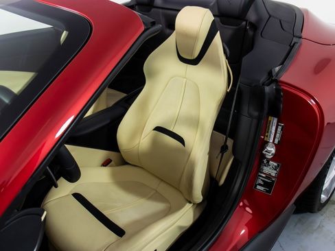 Certified 2024 Ferrari Roma Spider image 6