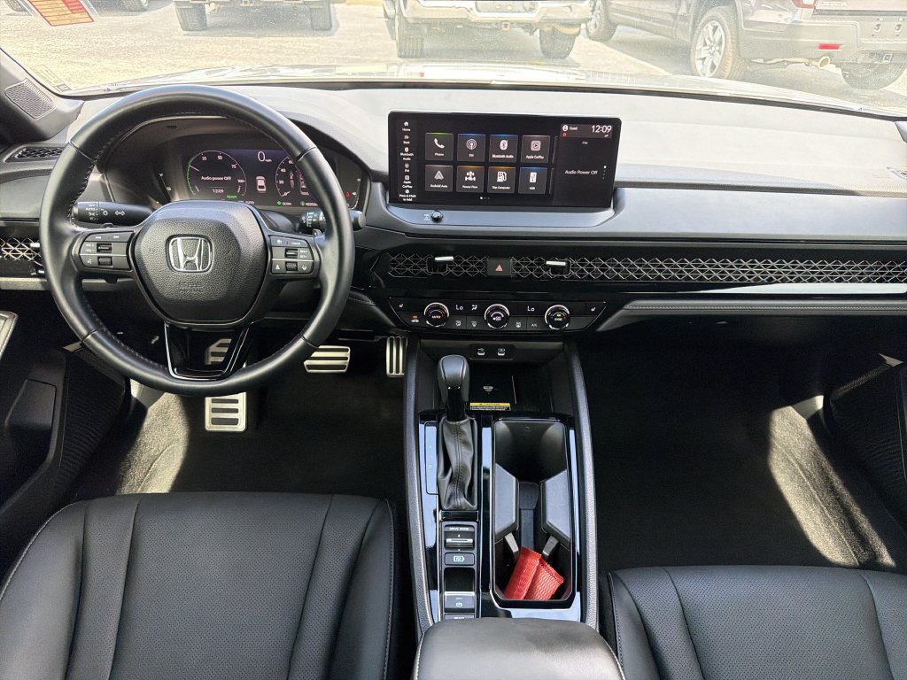 Used 2025 Honda Accord Sport image 12