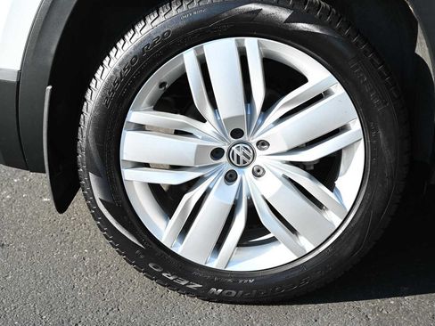 Used 2018 Volkswagen Atlas SEL Premium AWD/4WD image 10