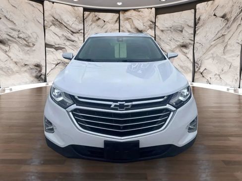 Used 2021 Chevrolet Equinox Premier AWD/4WD image 2
