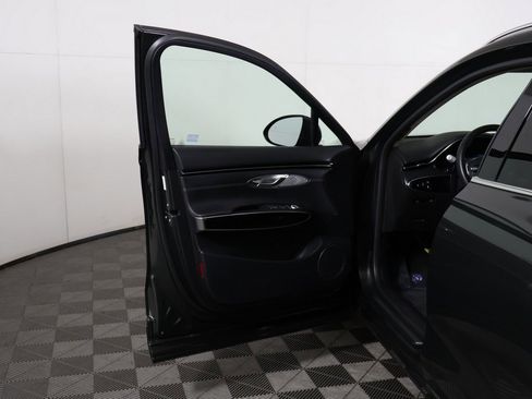 Used 2025 Genesis GV70 2.5T image 18