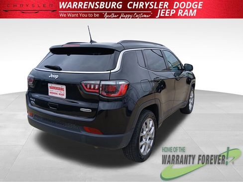 Used 2022 Jeep Compass Latitude AWD/4WD image 3