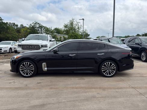 Used 2019 Kia Stinger RWD image 4