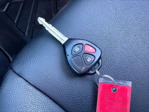 Used 2018 Toyota 4Runner TRD Off-Road image 13