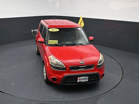 Used 2013 Kia Soul + FWD image 36