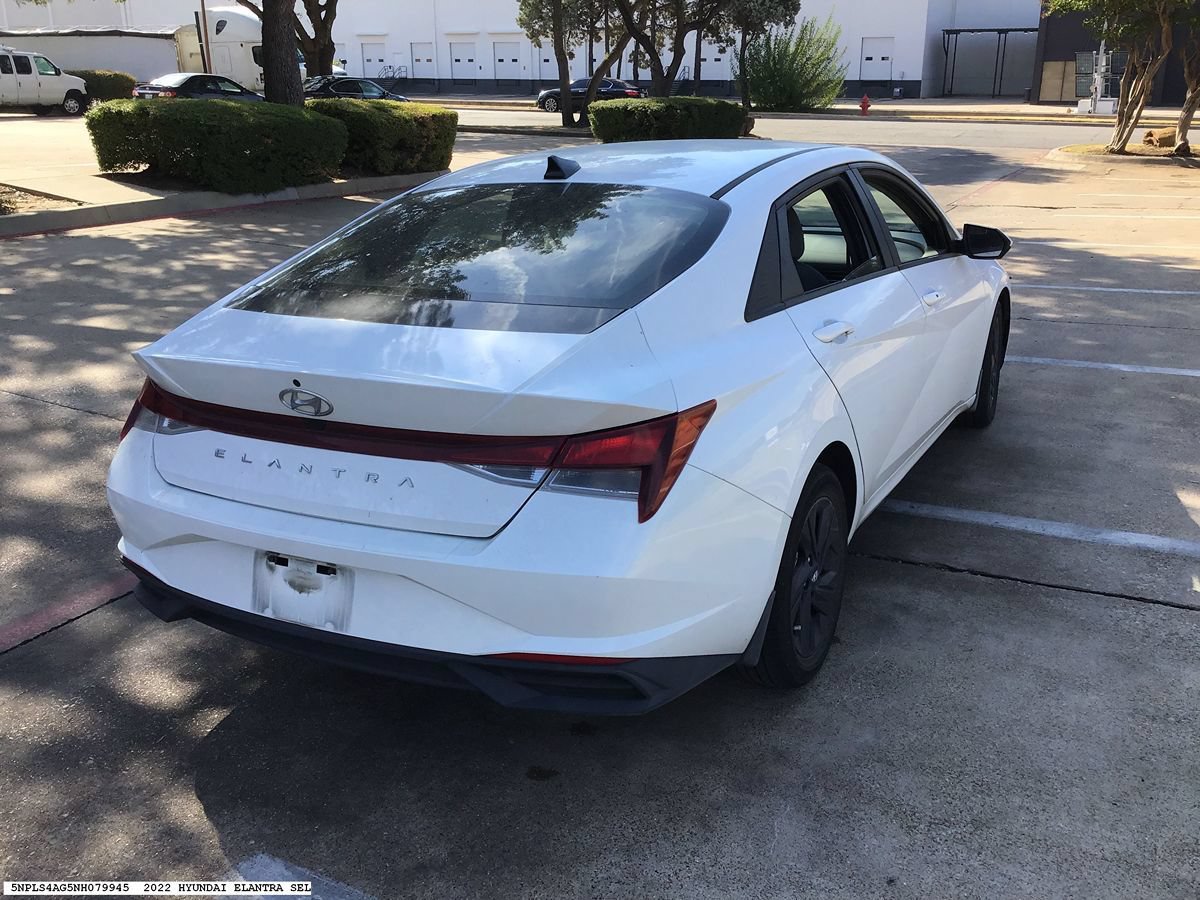 Used 2022 Hyundai Elantra SEL w/ Convenience Package FWD image 6