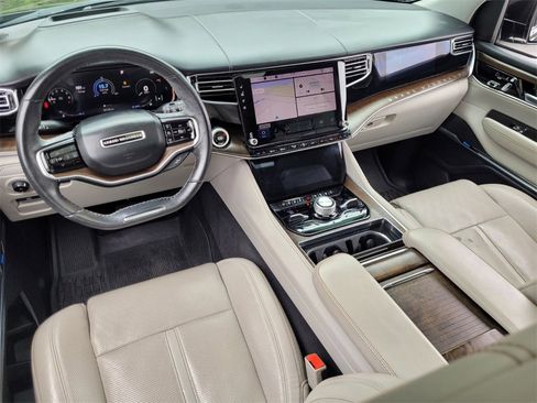 Used 2022 Jeep Grand Wagoneer Series I image 6