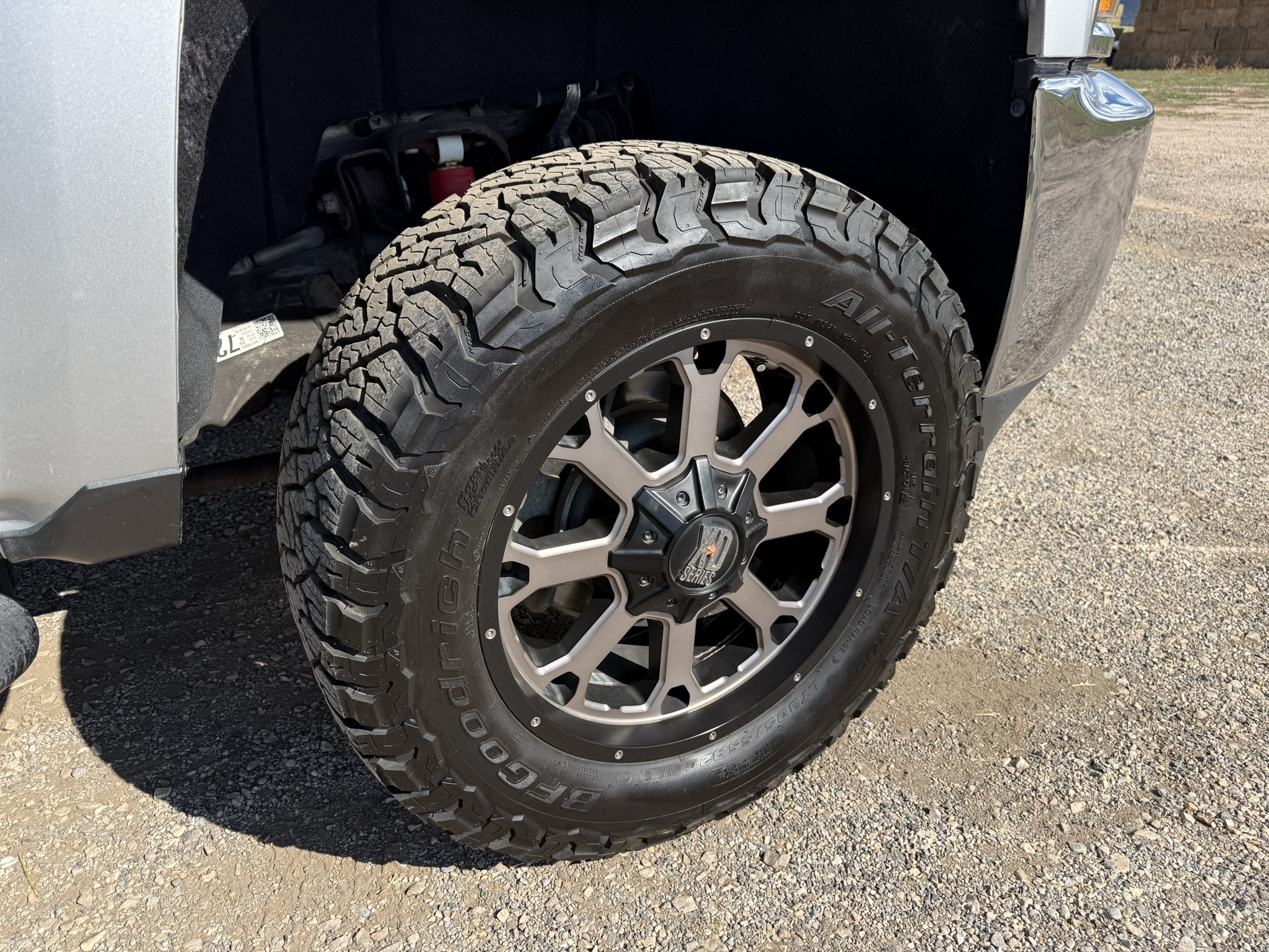 Used 2017 Chevrolet Silverado 2500 LTZ w/ Duramax Plus Package AWD/4WD image 9