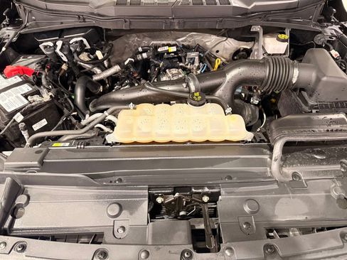 Used 2021 Ford F150 Lariat w/ Trailer Tow Package image 5