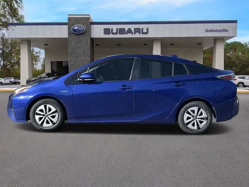 Used 2017 Toyota Prius Four w/ Advanced Technology Package FWD image 3