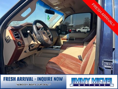 Used 2013 Ford F250 King Ranch w/ King Ranch w/Chrome Pkg image 4