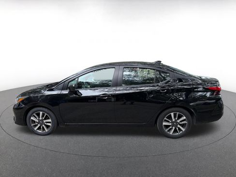 Used 2025 Nissan Versa SV FWD image 8