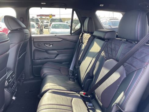 New 2026 Honda Pilot Black Edition image 21