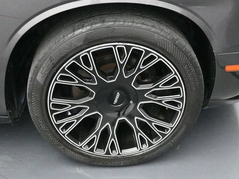 Used 2019 Dodge Challenger SXT w/ Blacktop Package RWD image 17