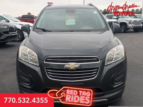 Used 2016 Chevrolet Trax LT w/ LT Sun and Sound Package image 9