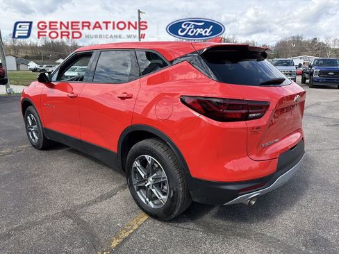 Used 2025 Chevrolet Blazer LT image 8