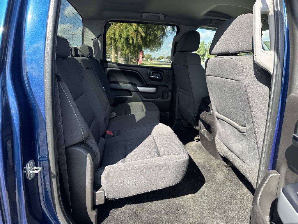 Used 2017 Chevrolet Silverado 1500 LT w/ True North Edition AWD/4WD image 11