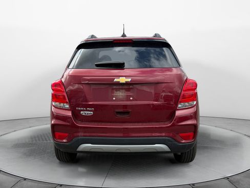 Used 2022 Chevrolet Trax LT w/ LT Convenience Package AWD/4WD image 5