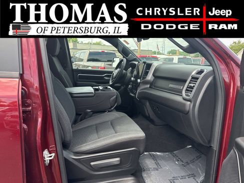 Used 2025 RAM 1500 Big Horn AWD/4WD image 30