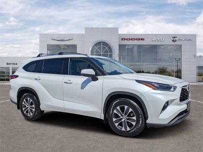 Used 2021 Toyota Highlander XLE
